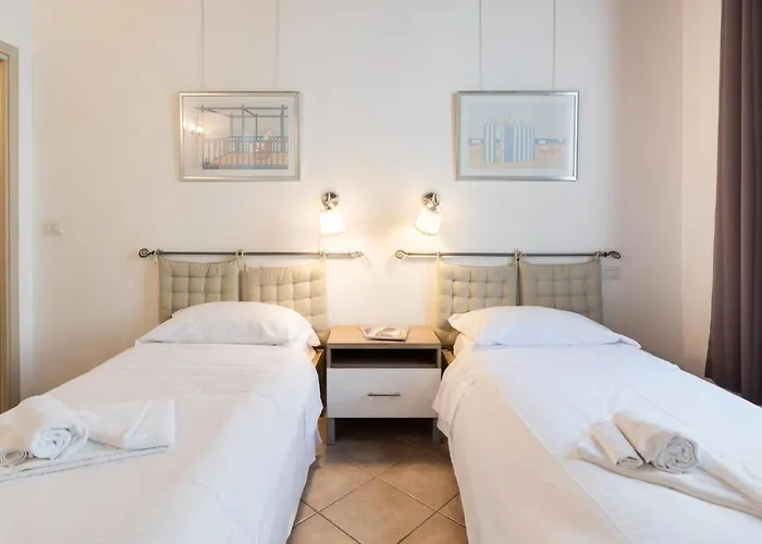 Roommo Beccaria شقة *
