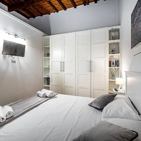 Roommo Beccaria *