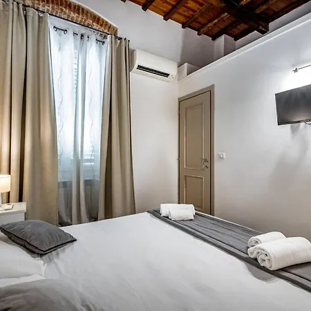 Roommo Beccaria * Florencie