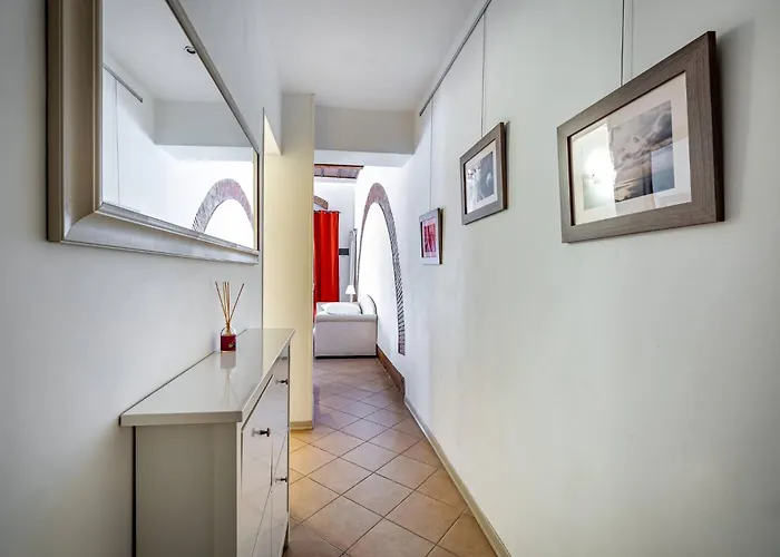 Roommo Beccaria *