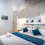 Roommo Beccaria *